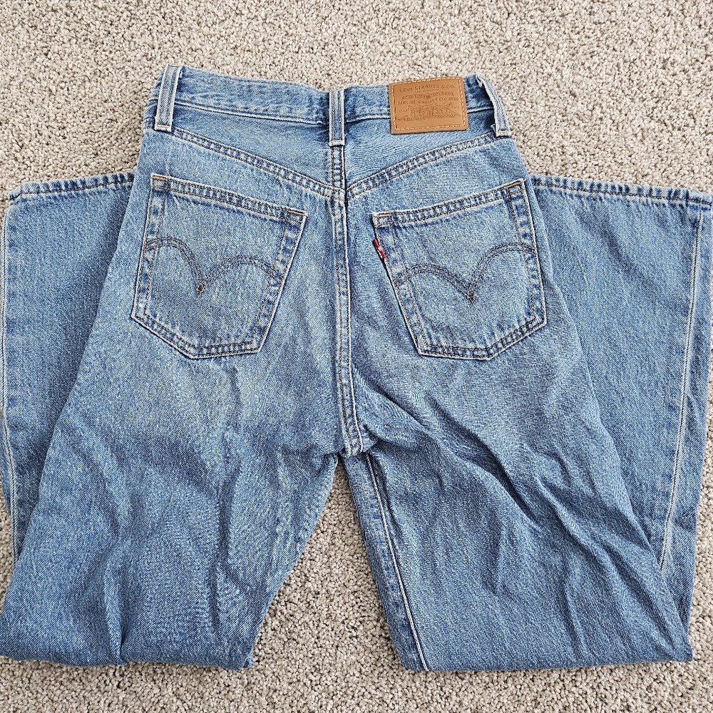 Levi's ribcage ankle straight jean 23x27